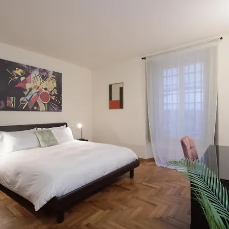 Urban House - Elegant Apartment Brera Milan Center-3